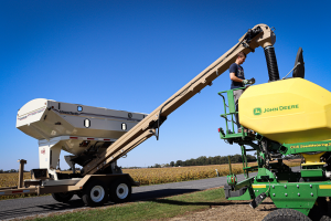 3960DXL Seed Tender 16